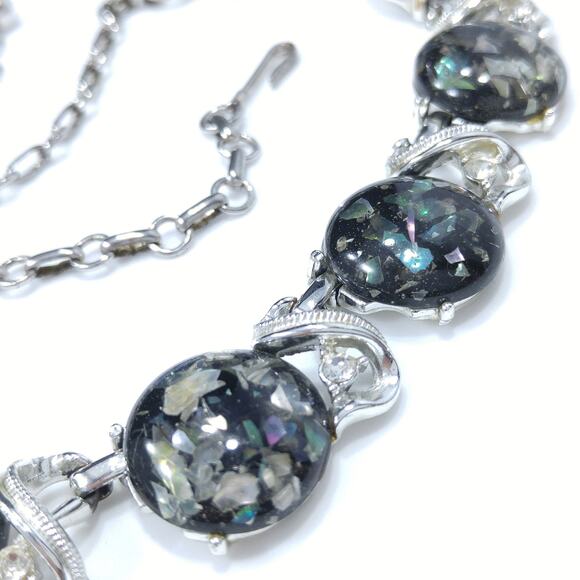 Coro Lucite Confetti Necklace, Gray Lucite & Silver Tone, 1950s Vintage Jewelry - Picture 8 of 10